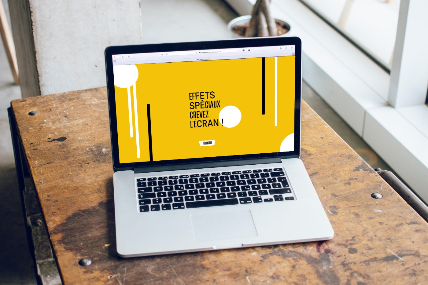 Pôle Pixel — Effets Spéciaux landing page on laptop